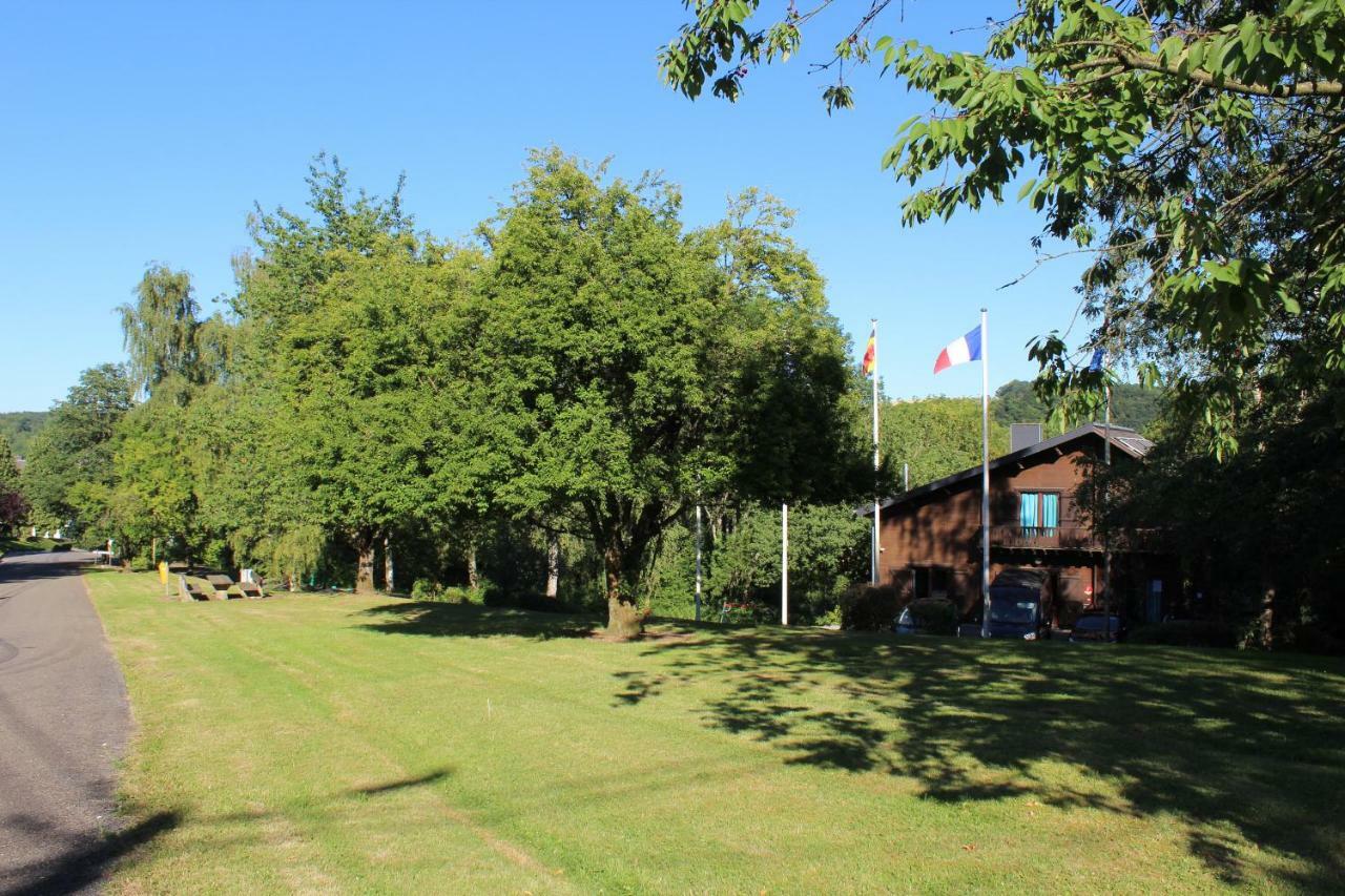 Au Bois Charmant Waulsort Exteriér fotografie