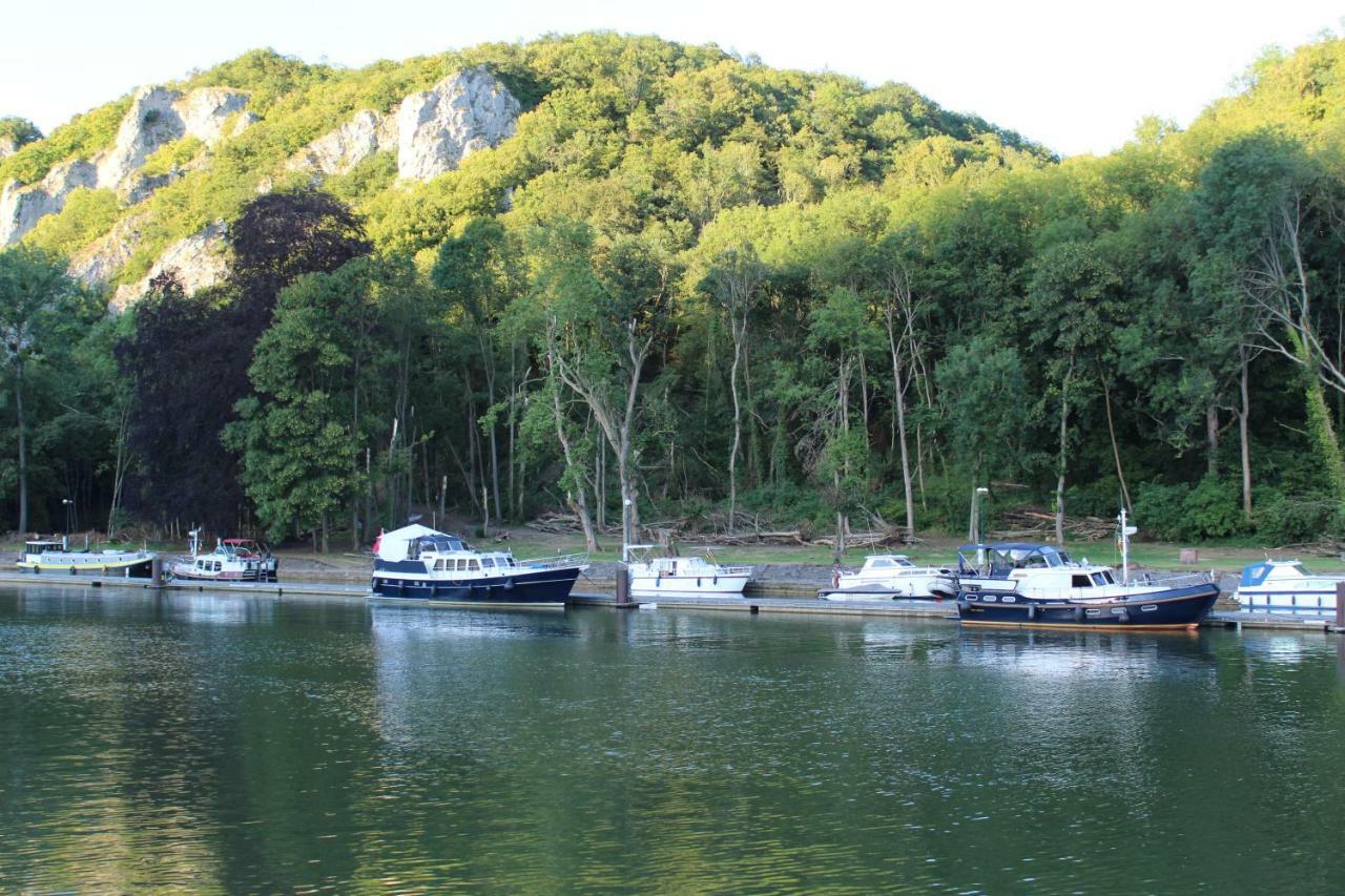 Au Bois Charmant Waulsort Exteriér fotografie